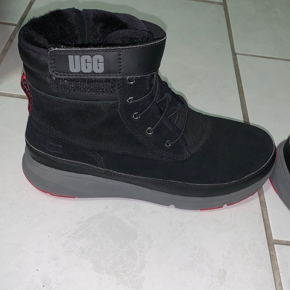 UGG Boots - Picture 5 of 5